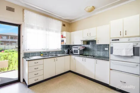 6 Michaels Cres, Punchbowl, NSW 2196