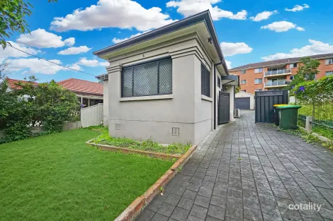 76 Cairds Ave, Bankstown, NSW 2200