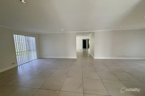 Property photo of 51 Edinburgh Road Benowa QLD 4217