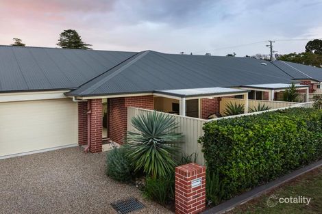 3/166 South St, Centenary Heights, QLD 4350