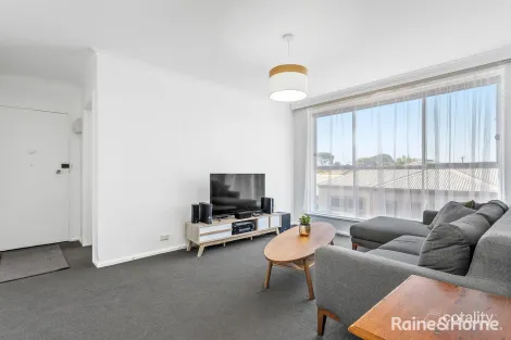 Property photo of 11/90 Roberts Street West Footscray VIC 3012