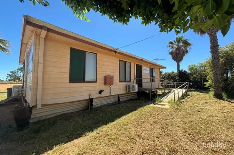 128 Boundary Rd, East Carnarvon, WA 6701