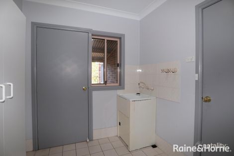 Property photo of 2/438 Kooringal Road Kooringal NSW 2650