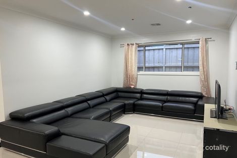 Property photo of 31 Gallant Drive Clyde North VIC 3978