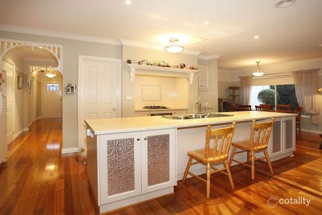 Property photo of 10 Michigan Grange Pakenham VIC 3810