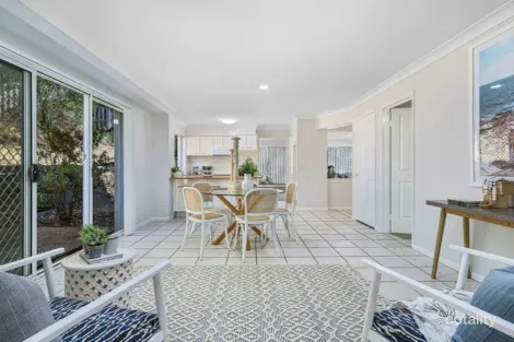 Property photo of 13 Wilton Close Mudgeeraba QLD 4213