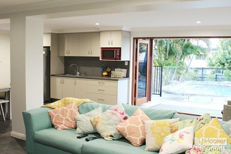 Property photo of 10 Athol Court Clermont QLD 4721