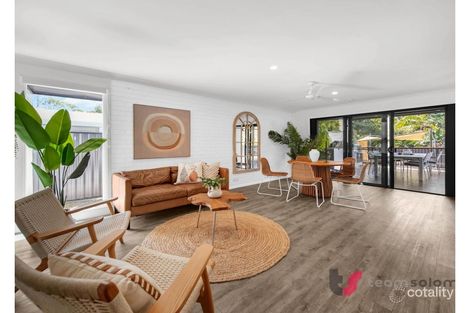 Property photo of 2 Chestnut Crescent Victoria Point QLD 4165