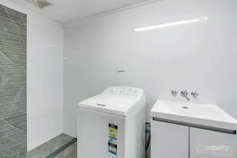 Property photo of 14/192-196 Mann Street Westcourt QLD 4870