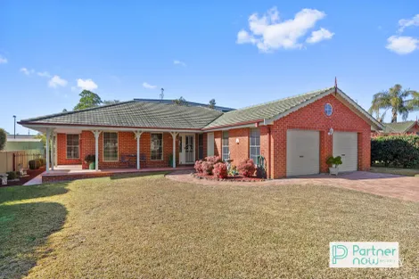 24 Cobb And Co Cct, Hillvue, NSW 2340