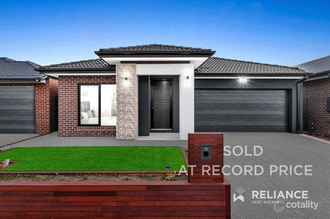 Property photo of 12 Heron Way Melton South VIC 3338