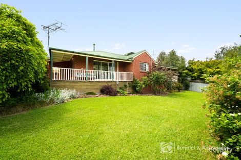 10 Bakulis Ct, Beechworth, VIC 3747