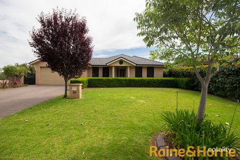 32 Shoalhaven Pkwy, Dubbo, NSW 2830