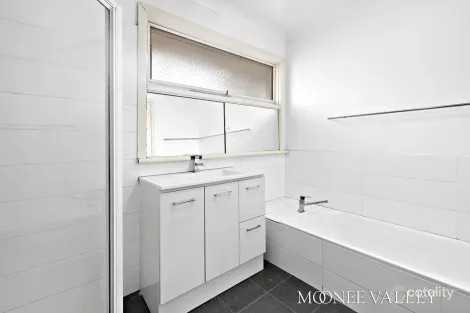 Property photo of 163 Milleara Road Keilor East VIC 3033