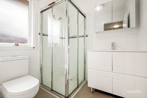 Property photo of 41 Roach Drive Altona Meadows VIC 3028