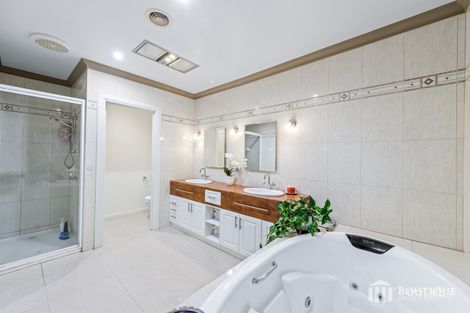 Property photo of 5 Reservoir Crescent Rowville VIC 3178