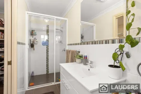 Property photo of 15 Rosier Place Old Bar NSW 2430