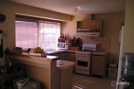 Property photo of 15 Merton Court Endeavour Hills VIC 3802
