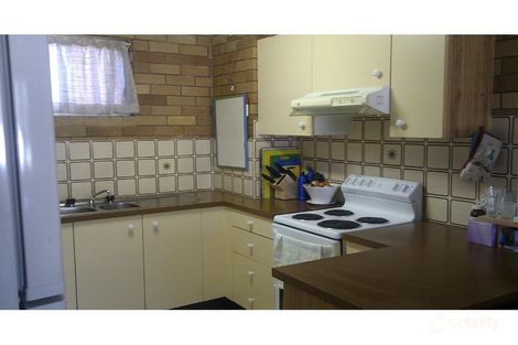 Property photo of 4/10 Coonowrin Street Battery Hill QLD 4551