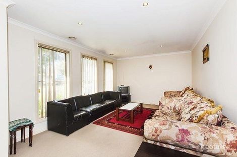 Property photo of 15 Jindabyne Avenue South Morang VIC 3752