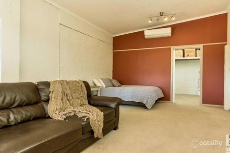 Property photo of 834 Lamport Crescent West Albury NSW 2640