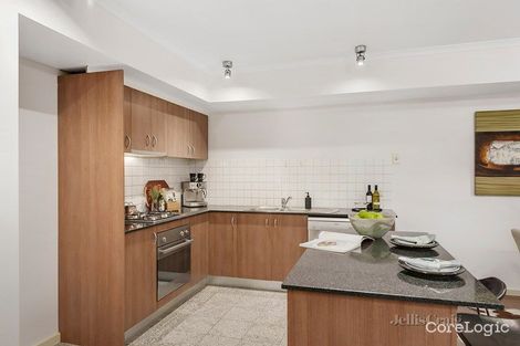 Property photo of 5/75-77 Tram Road Doncaster VIC 3108