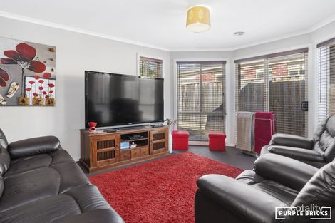 Property photo of 28 Hatchlands Drive Deer Park VIC 3023