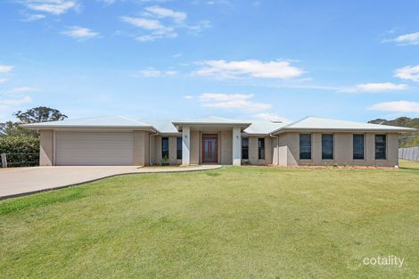 Property photo of 2 Carinya Drive Hodgson Vale QLD 4352
