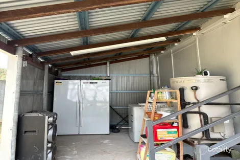 Property photo of 87 Water Street Berserker QLD 4701