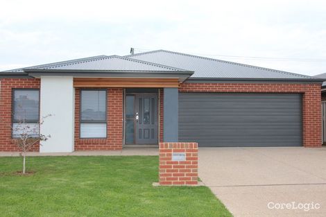 Property photo of 8 Peacock Drive Turvey Park NSW 2650
