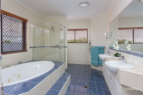 Property photo of 27 Allamanda Place Chermside West QLD 4032