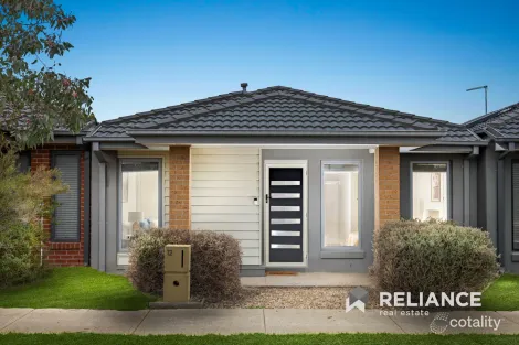 Property photo of 12 Muswell Walk Wyndham Vale VIC 3024