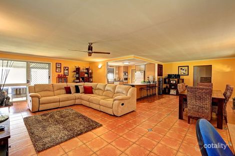 Property photo of 8 McGill Crescent Avenell Heights QLD 4670