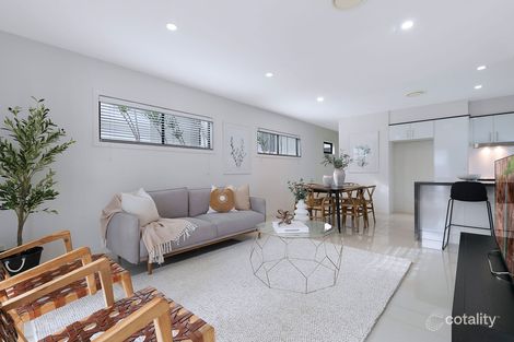 Property photo of 2/56 Latimer Street Holland Park QLD 4121