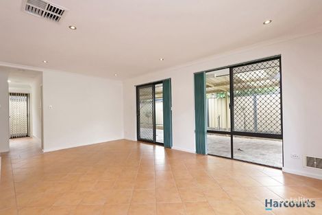 Property photo of 19 Irene McCormack Way Queens Park WA 6107