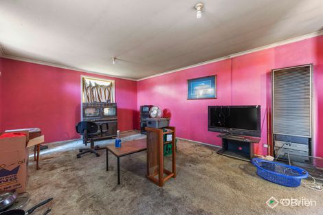 Property photo of 47 Valepark Crescent Cranbourne VIC 3977