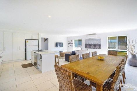 Property photo of 20 Liz Kernohan Drive Elderslie NSW 2570