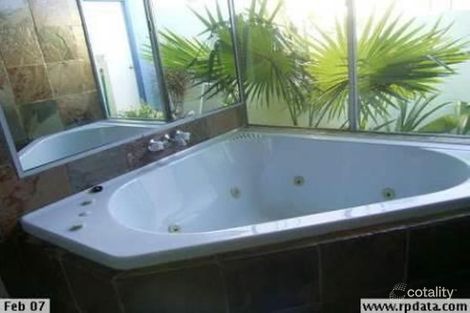 Property photo of 19 Endeavour Court Bargara QLD 4670