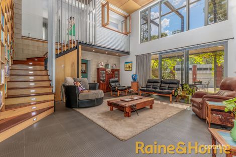 Property photo of 7 Harrison Place Dubbo NSW 2830