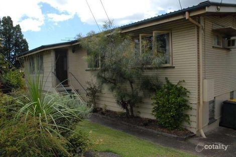 65 Mingera St, Mansfield, QLD 4122