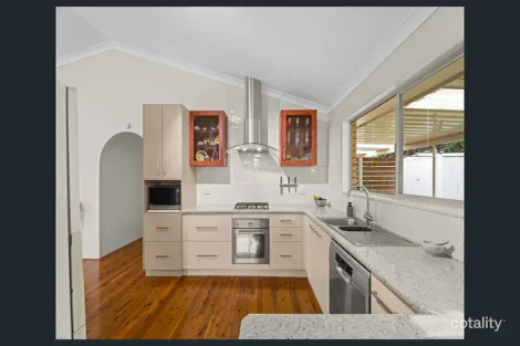 Property photo of 11 Debra Street Centenary Heights QLD 4350