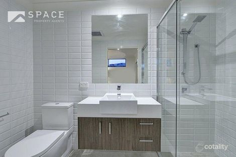 11 Wambool St, Bulimba, QLD 4171