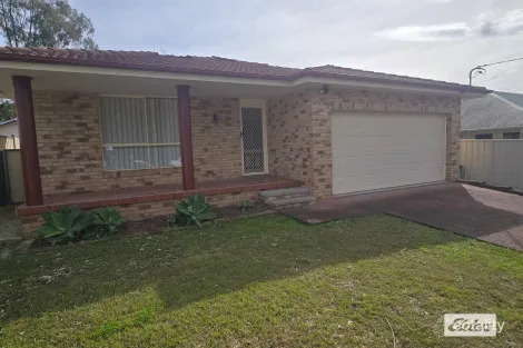 1a Albert St, Taree, NSW 2430