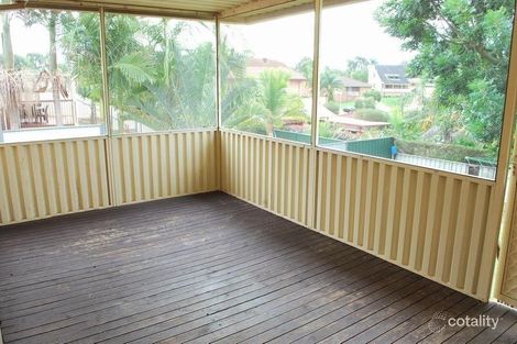 Property photo of 51 Donalbain Circuit Rosemeadow NSW 2560