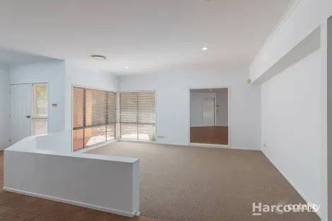 Property photo of 6 Mockingbird Court Wishart QLD 4122