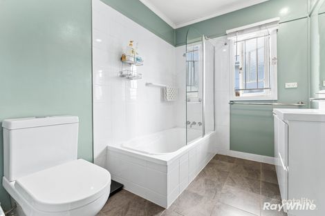 Property photo of 20 Stuart Street Eastern Heights QLD 4305