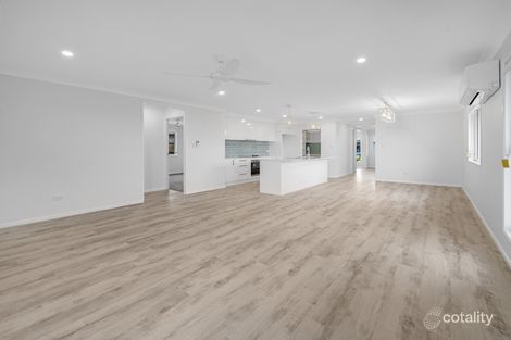 Property photo of 5 Lucinda Way Eli Waters QLD 4655