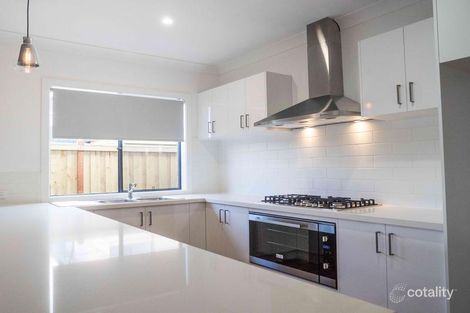Property photo of 52 Devereux Way Charlemont VIC 3217