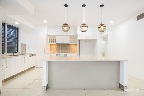 Property photo of 3/17 Anne Avenue Broadbeach QLD 4218