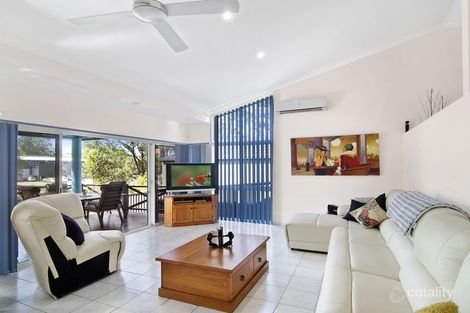 Property photo of 3 Garvie Place Highland Park QLD 4211